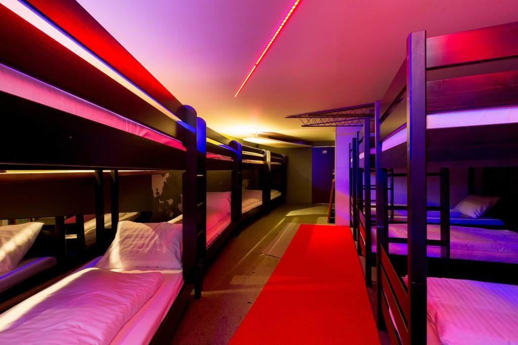 The Bachelor Bar - Bunker | Private Club Villa Budapest Eksteriør billede