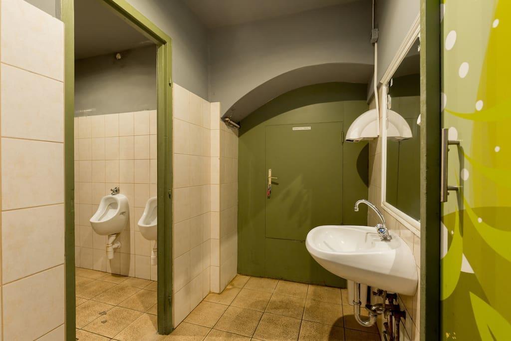 The Bachelor Bar - Bunker | Private Club Villa Budapest Eksteriør billede