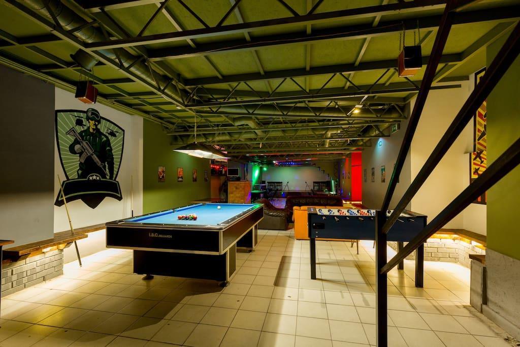 The Bachelor Bar - Bunker | Private Club Villa Budapest Eksteriør billede
