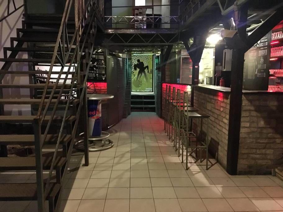 The Bachelor Bar - Bunker | Private Club Villa Budapest Eksteriør billede